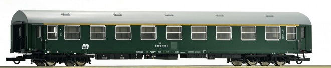Express train Passenger car type YB70 1st class<br /><a href='images/pictures/Roco/161422.jpg' target='_blank'>Full size image</a>